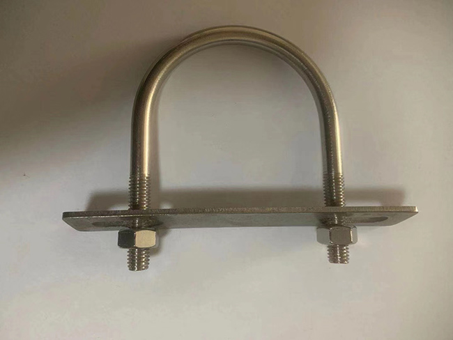 墩身預埋U型螺栓